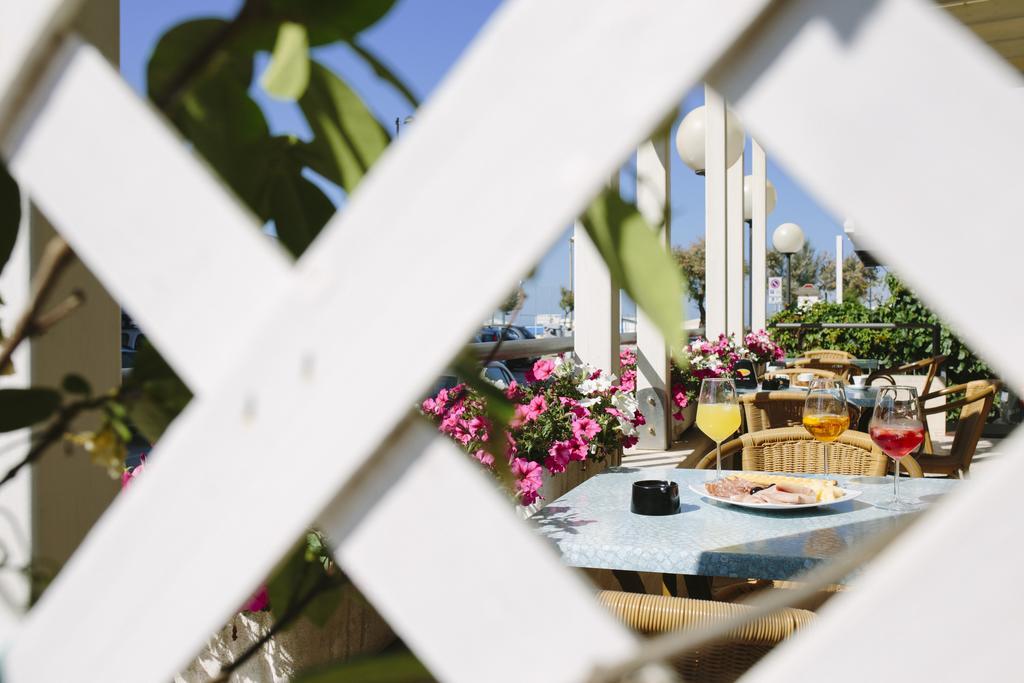 Hotel Paradiso Senigallia Exterior photo